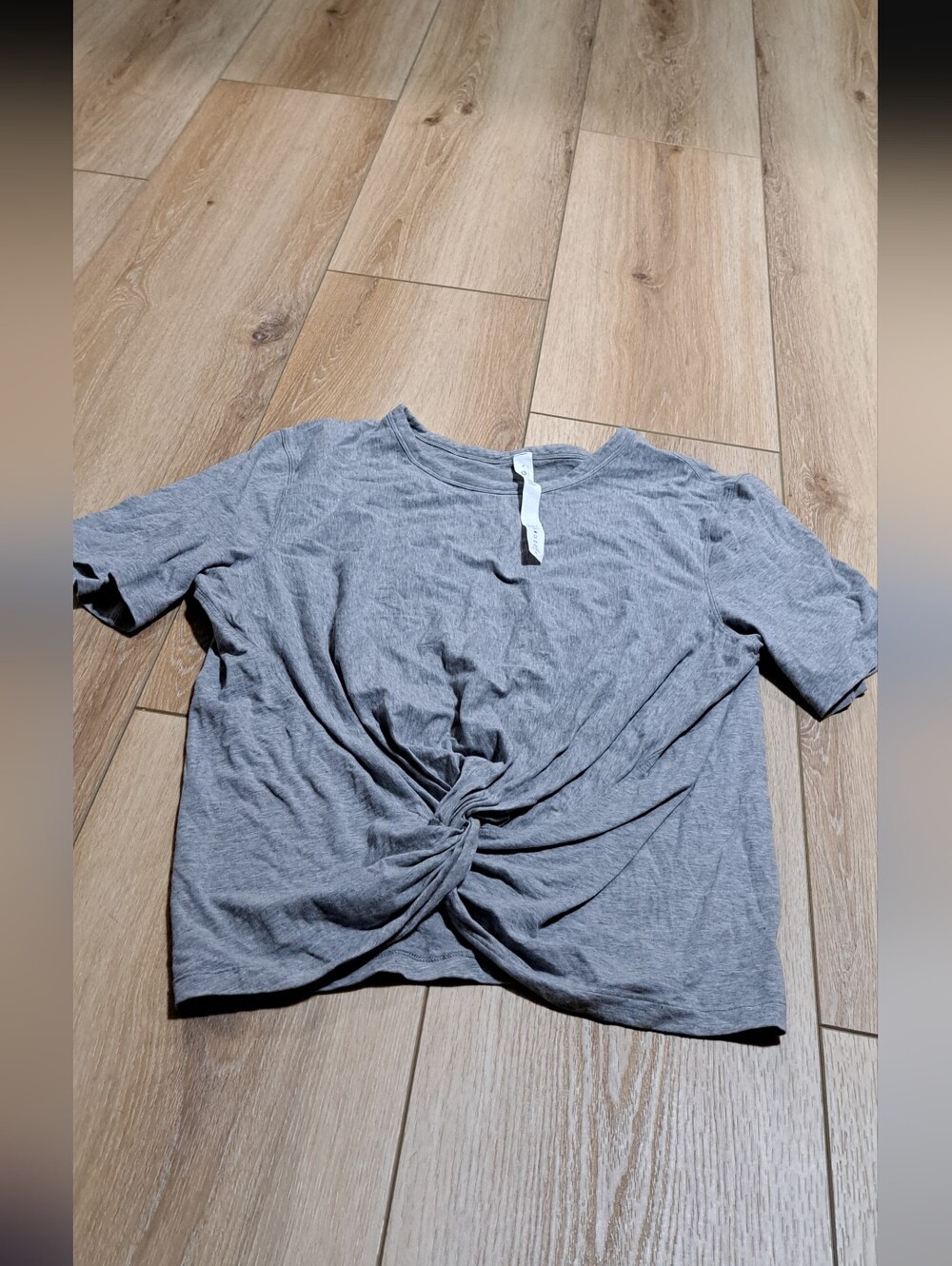 Lululemon Crescent TeeHeathered Medium Grey